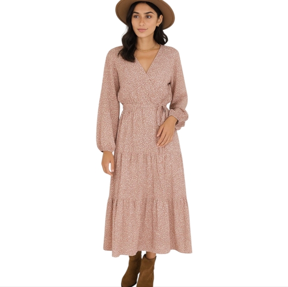 unbranded Dresses & Skirts - Bohemian inspired Pink and white dress unbranded size medium